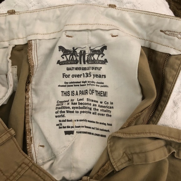 Levi’s khaki chinos 36x32 - Picture 4 of 10